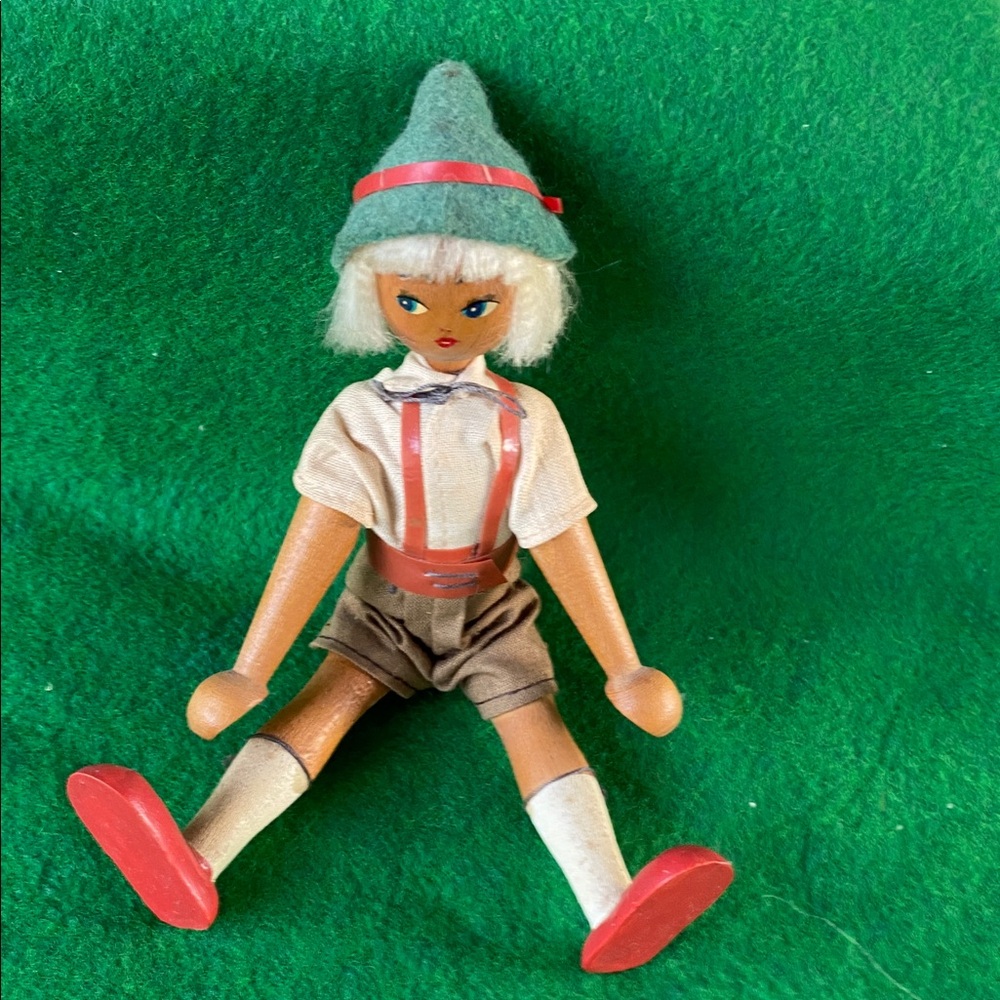 Polish Girl Doll Hand Crafted Wood Collectible Vintage - Picture 9 of 9